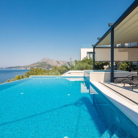 Bella Figura Apartments - Heated Pool Omiš Zewnętrze zdjęcie